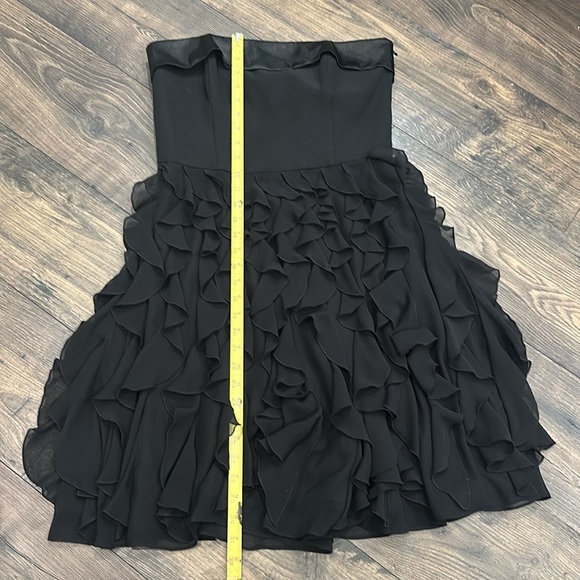 White House Black Market Ruffle Strapless Dress Size 8 - Picture 7 of 7